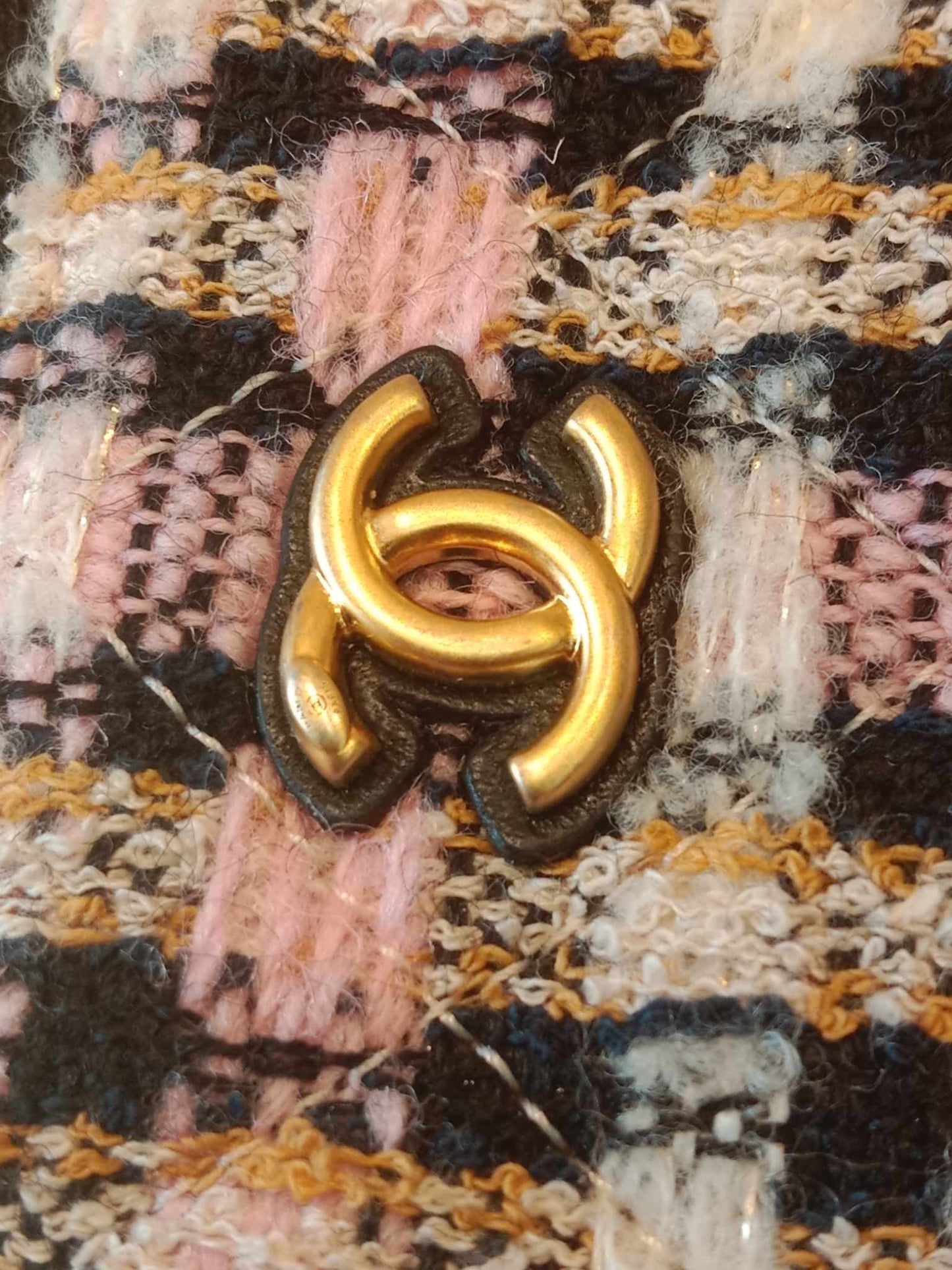 Chanel Tweed Pearlcrush Vanity Case Microchipped