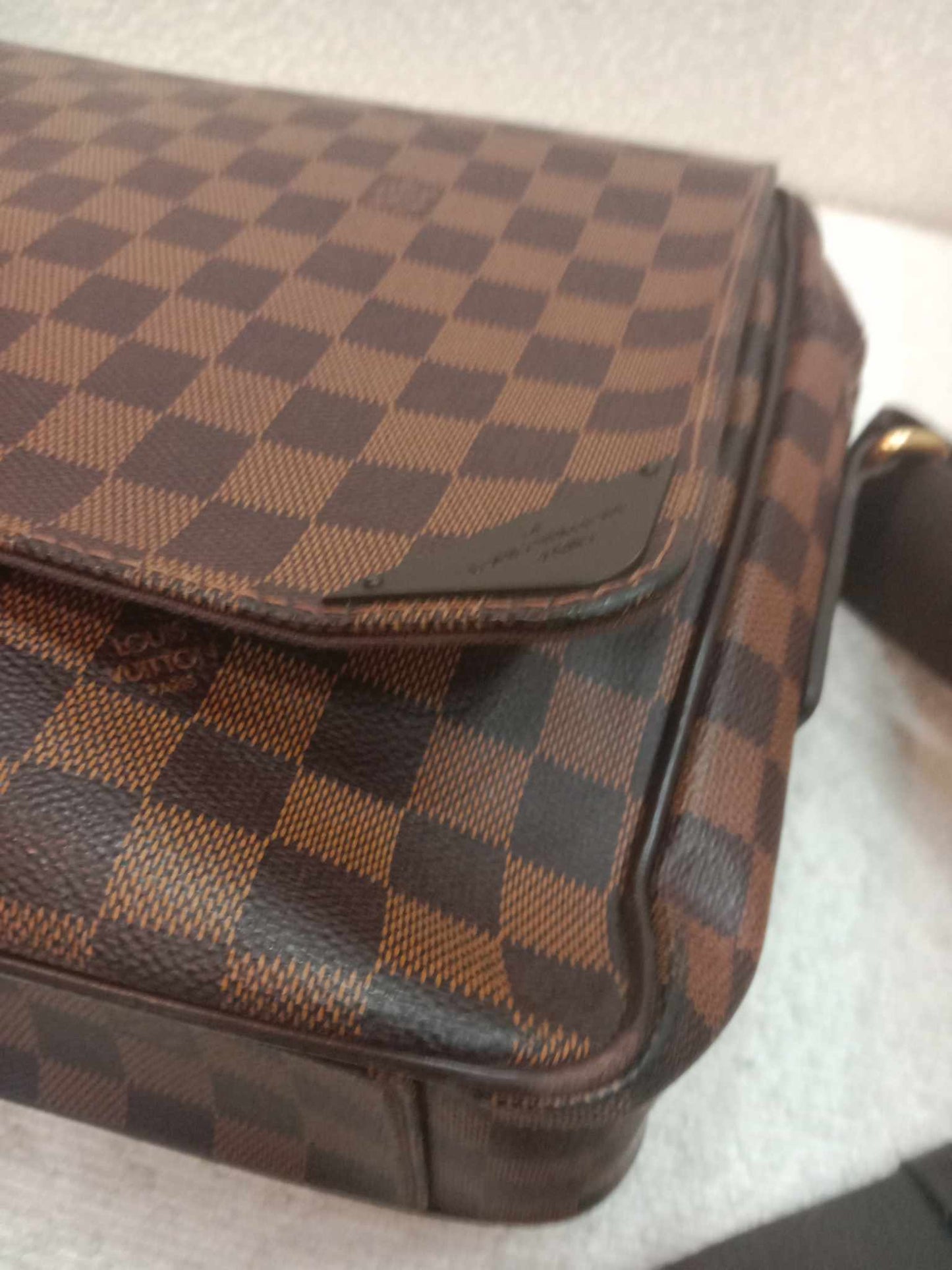Louis Vuitton Shelton Damier Ebene MM