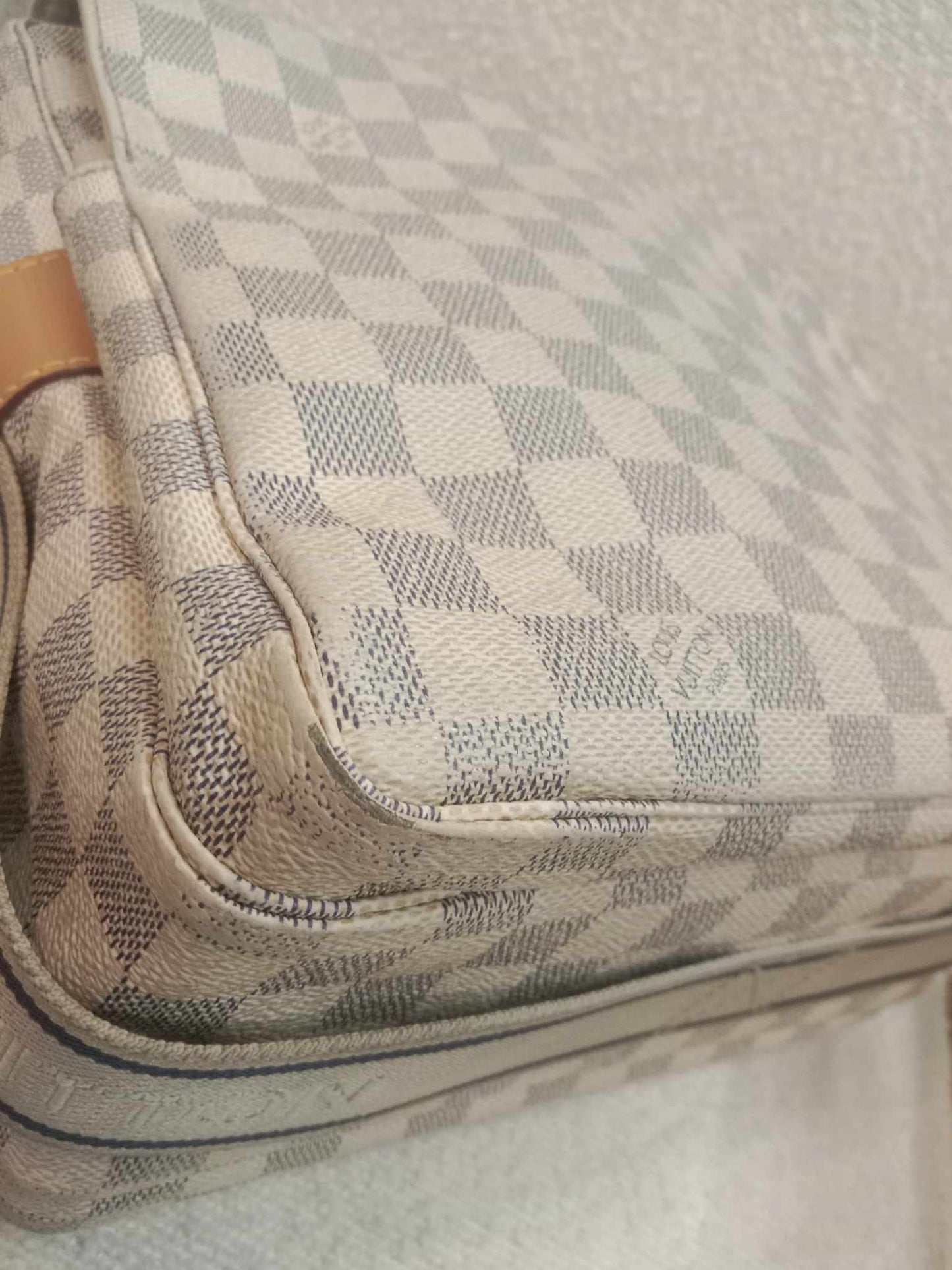 Louis Vuitton Naviglio Damier Azur MM