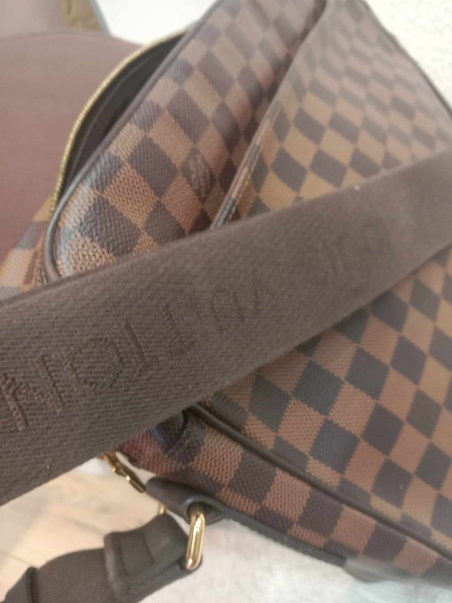 Louis Vuitton Shelton Damier Ebene MM