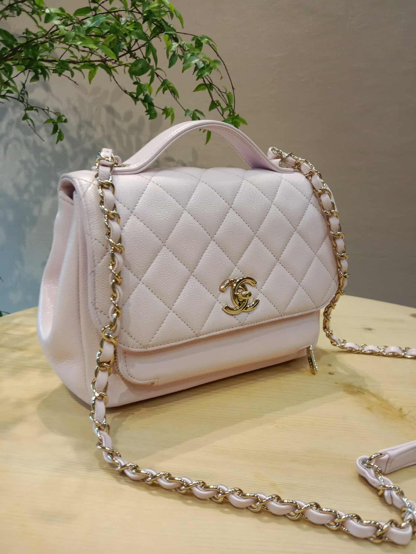 Chanel Business Affinity Light Pink Caviar Medium Microchipped