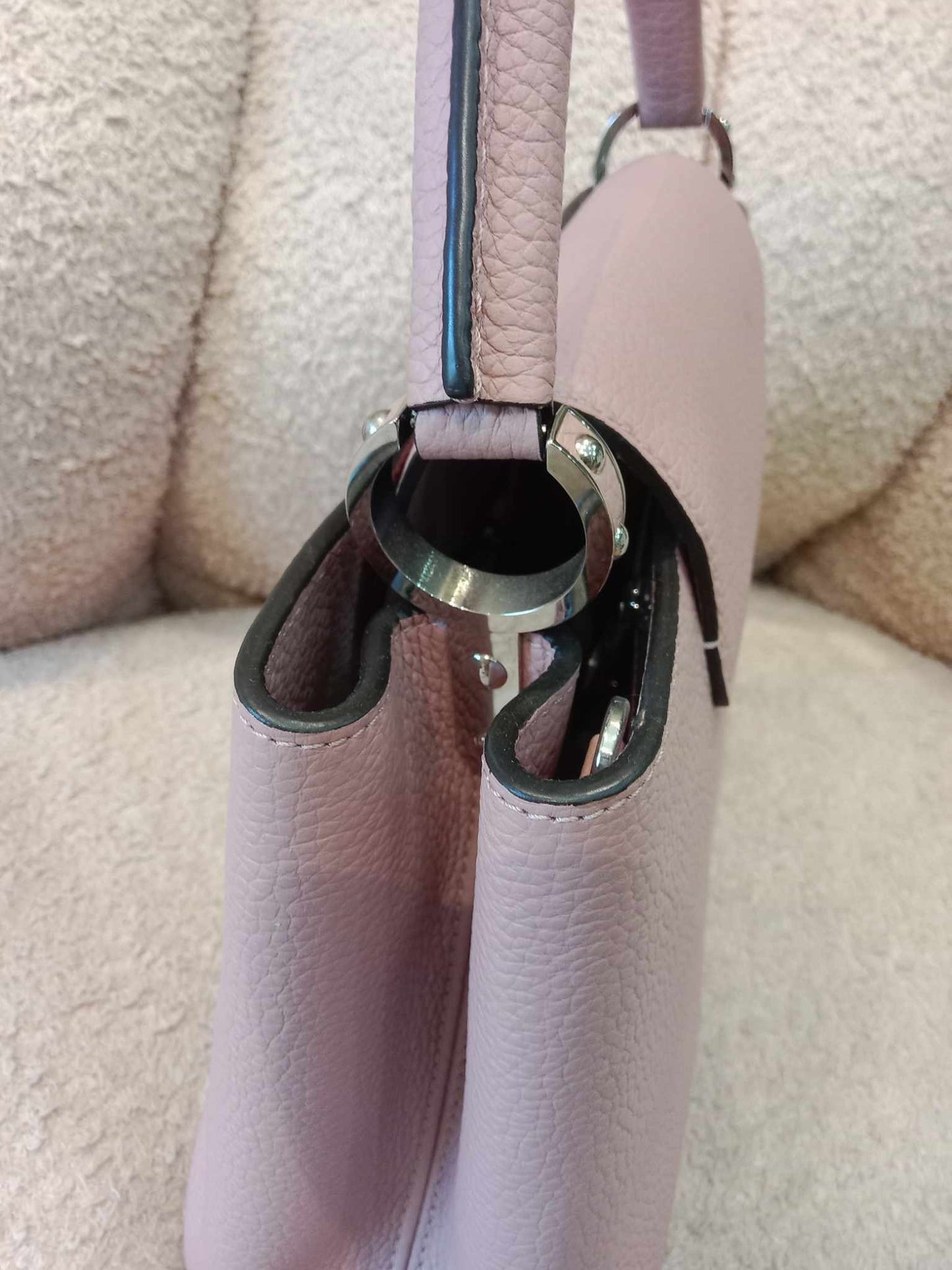 Louis Vuitton Capucine Sakura Pink PM