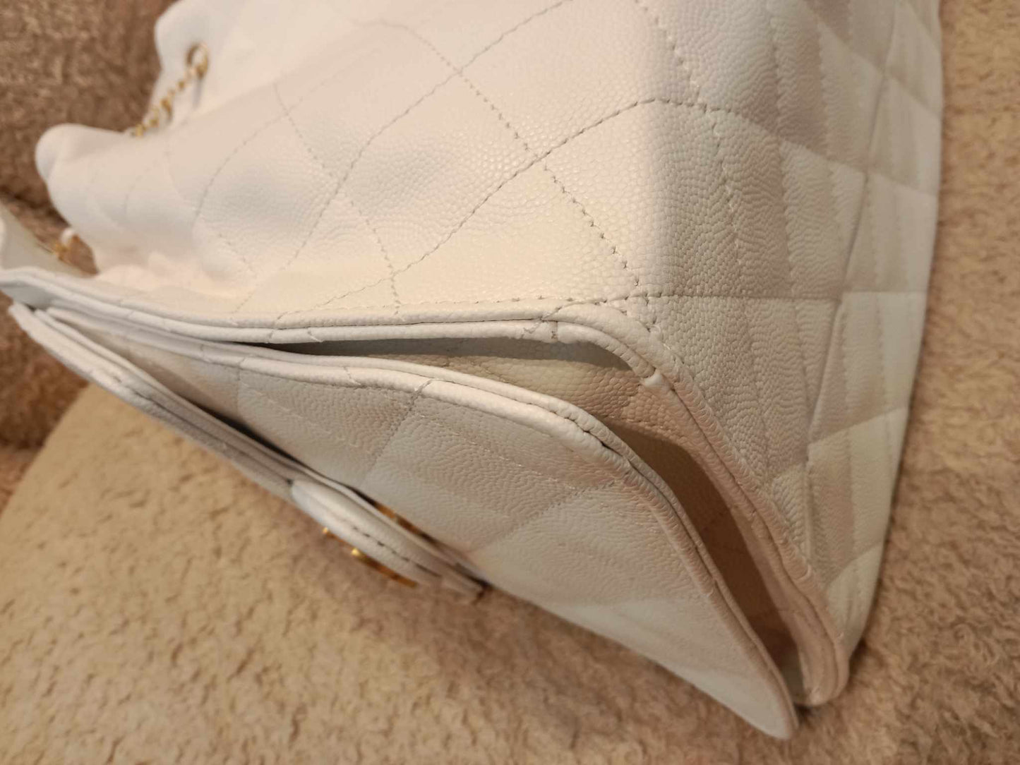 Chanel 25 Medium Hobo Bag Caviar White Microchipped Brandnew