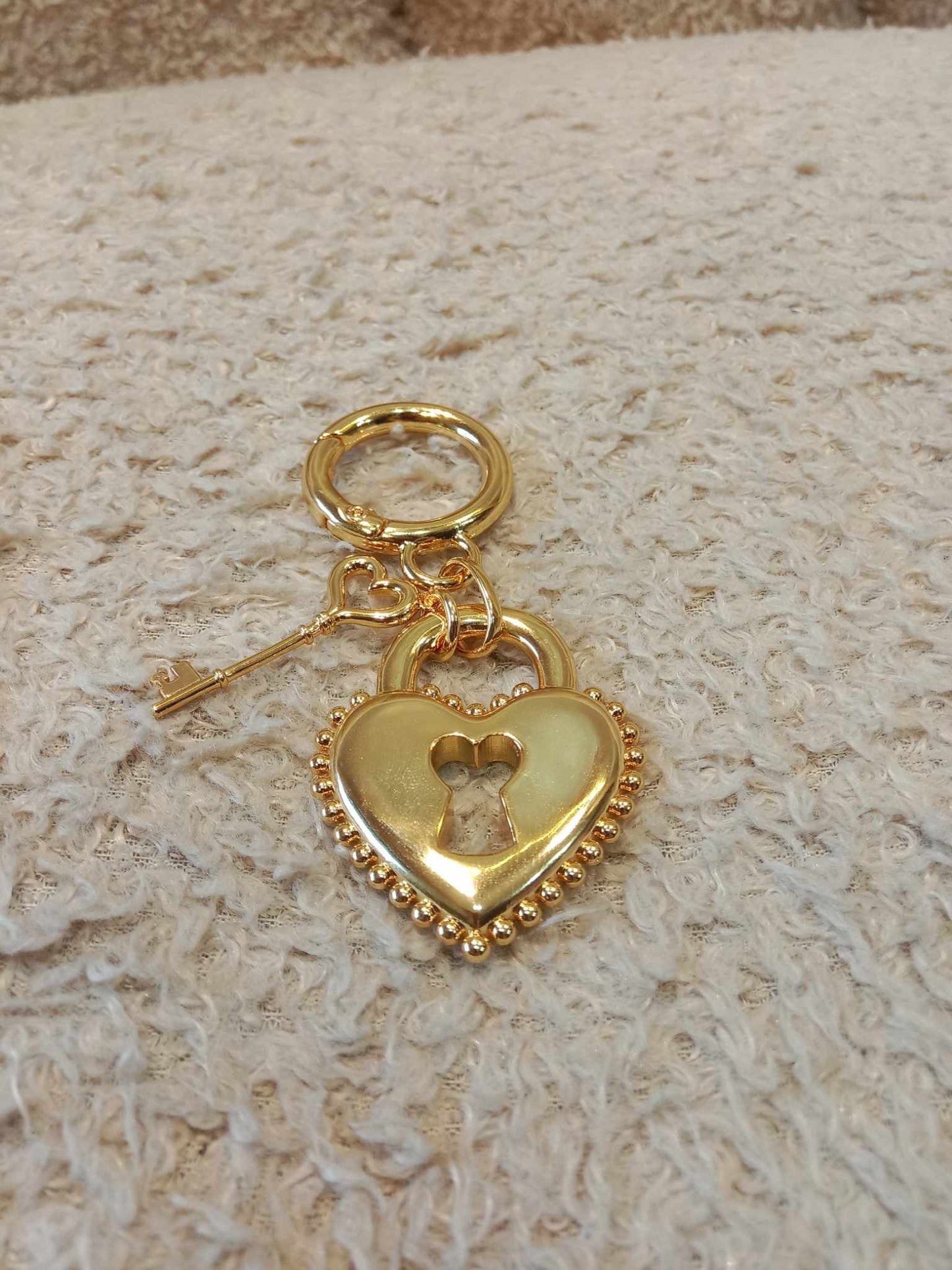 Voneworld Official Heart Lock 3D Bag Charm