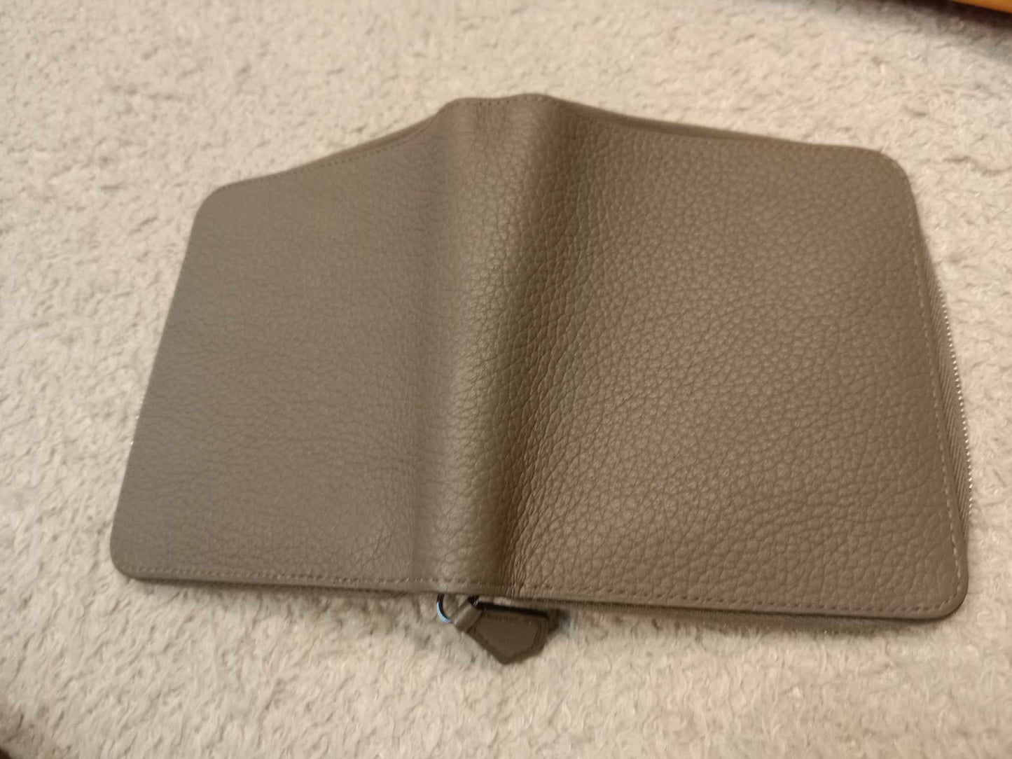 Moynat Compact Zipped Wallet Etoupe