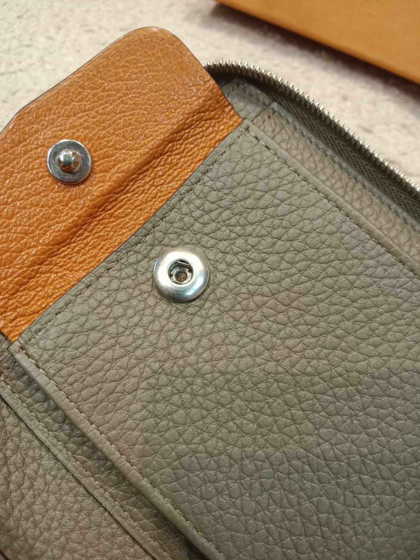 Moynat Compact Zipped Wallet Etoupe