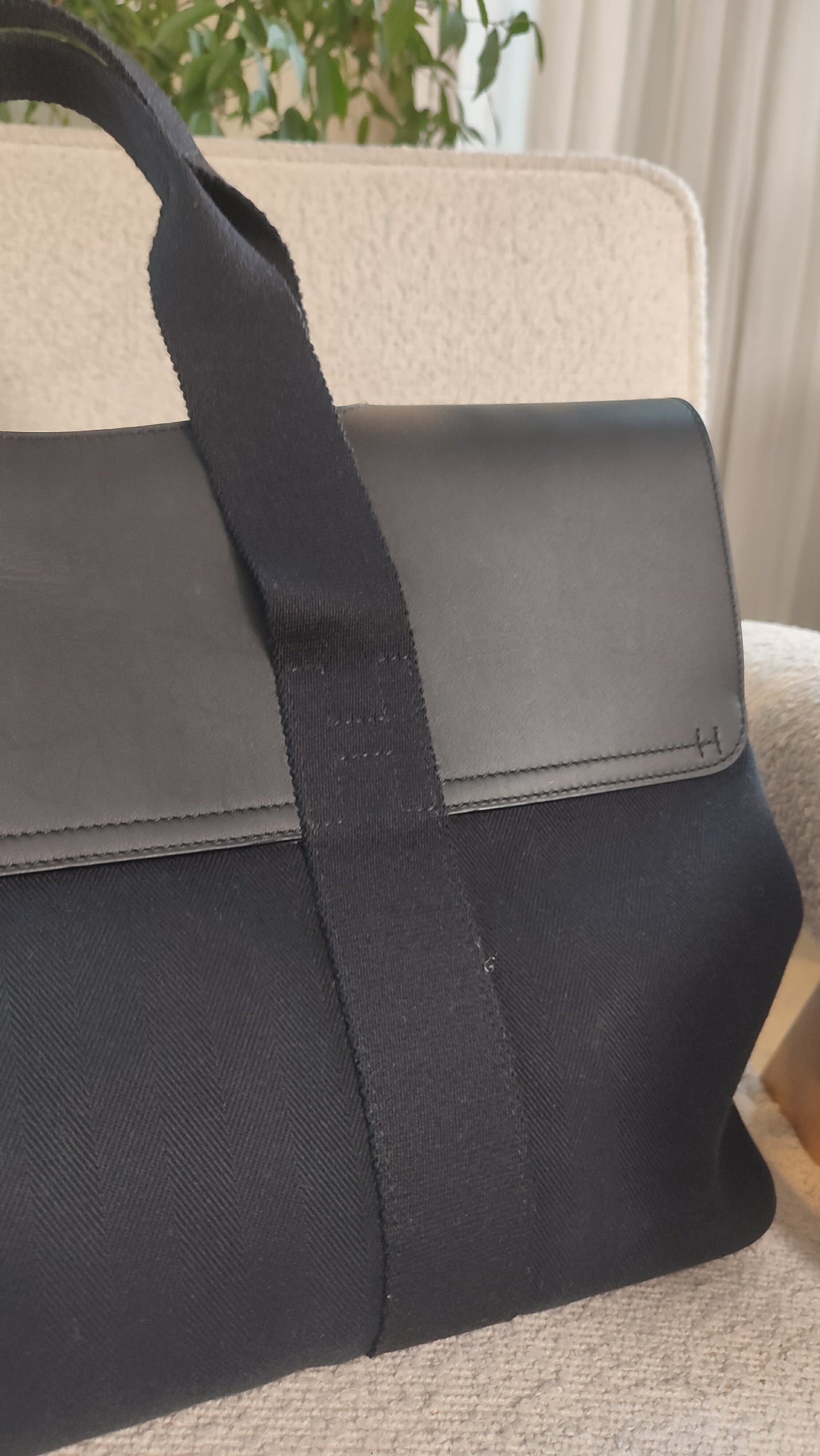 Hermes Valparaiso MM Black Bag
