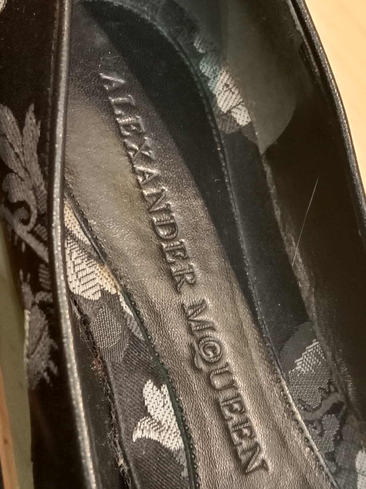 Alexander McQueen Silk Loafer Flats Black Sie 38