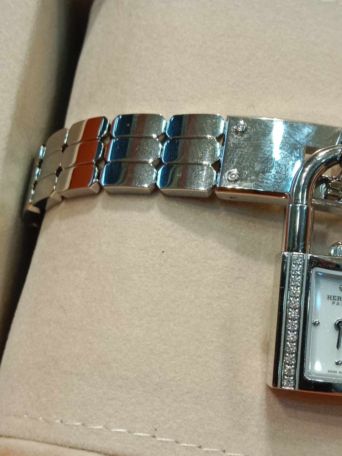 Hermes Stainless Steel Diamond 16mm Kelly Quartz Watch