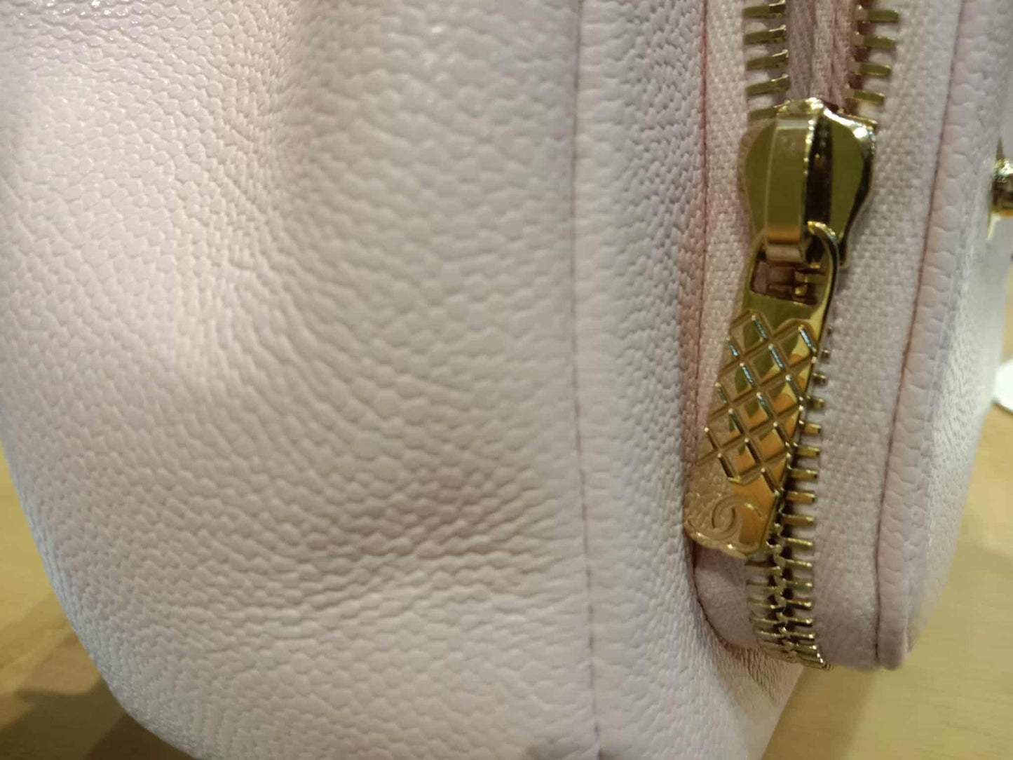 Chanel Business Affinity Light Pink Caviar Medium Microchipped