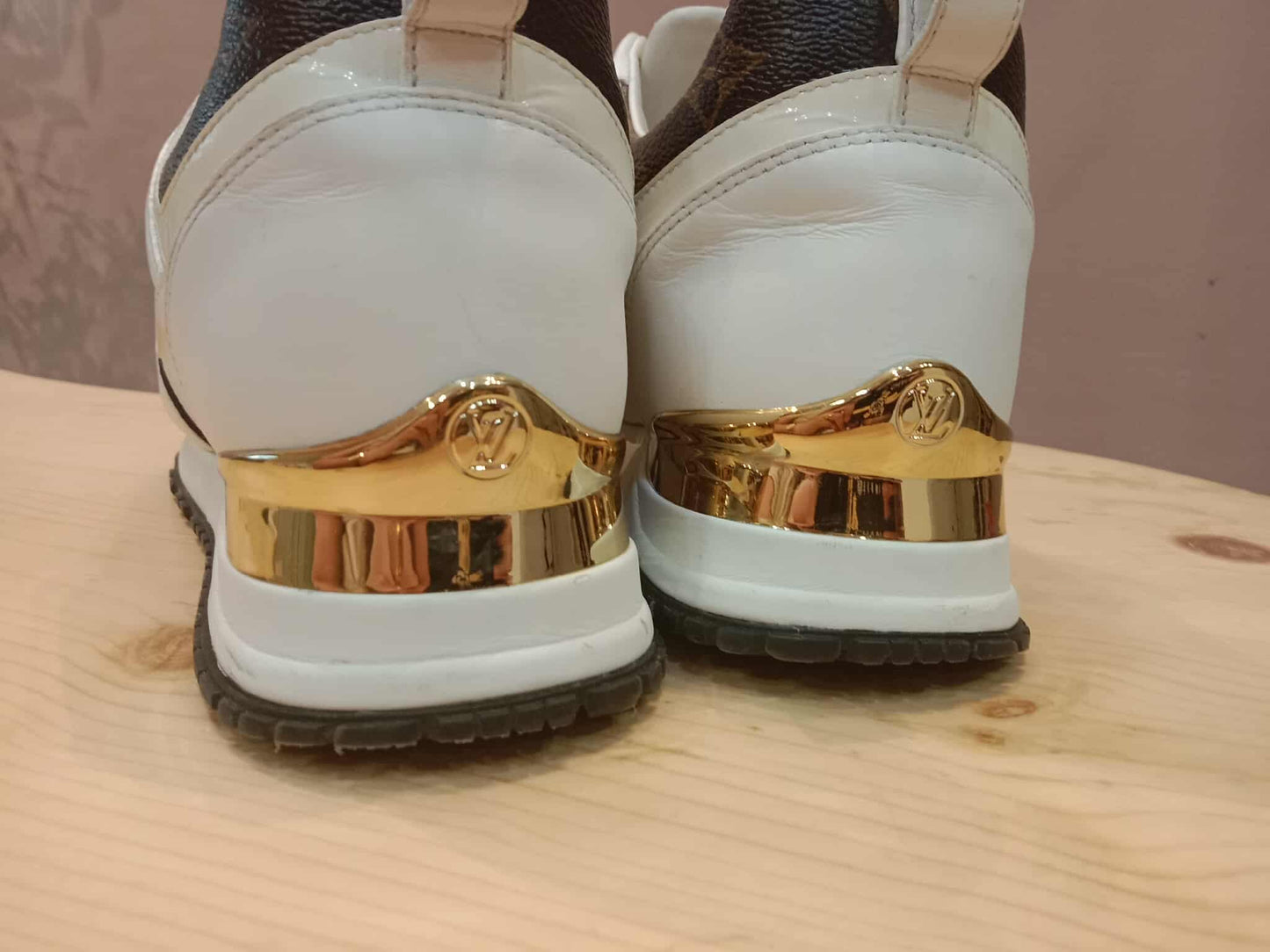 Louis Vuitton White Monogram Reverse Run Away Sneakers Size 37 (24)