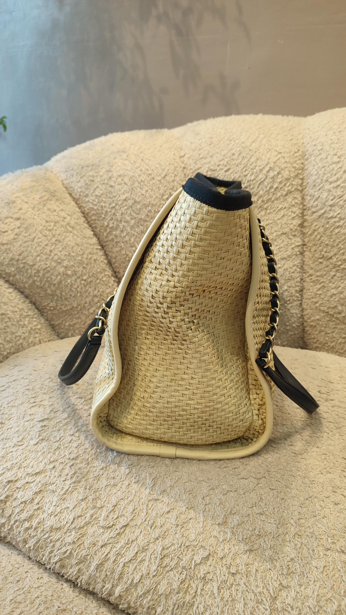 Chanel Deauville Raffia Series 30 Medium Beige/Black