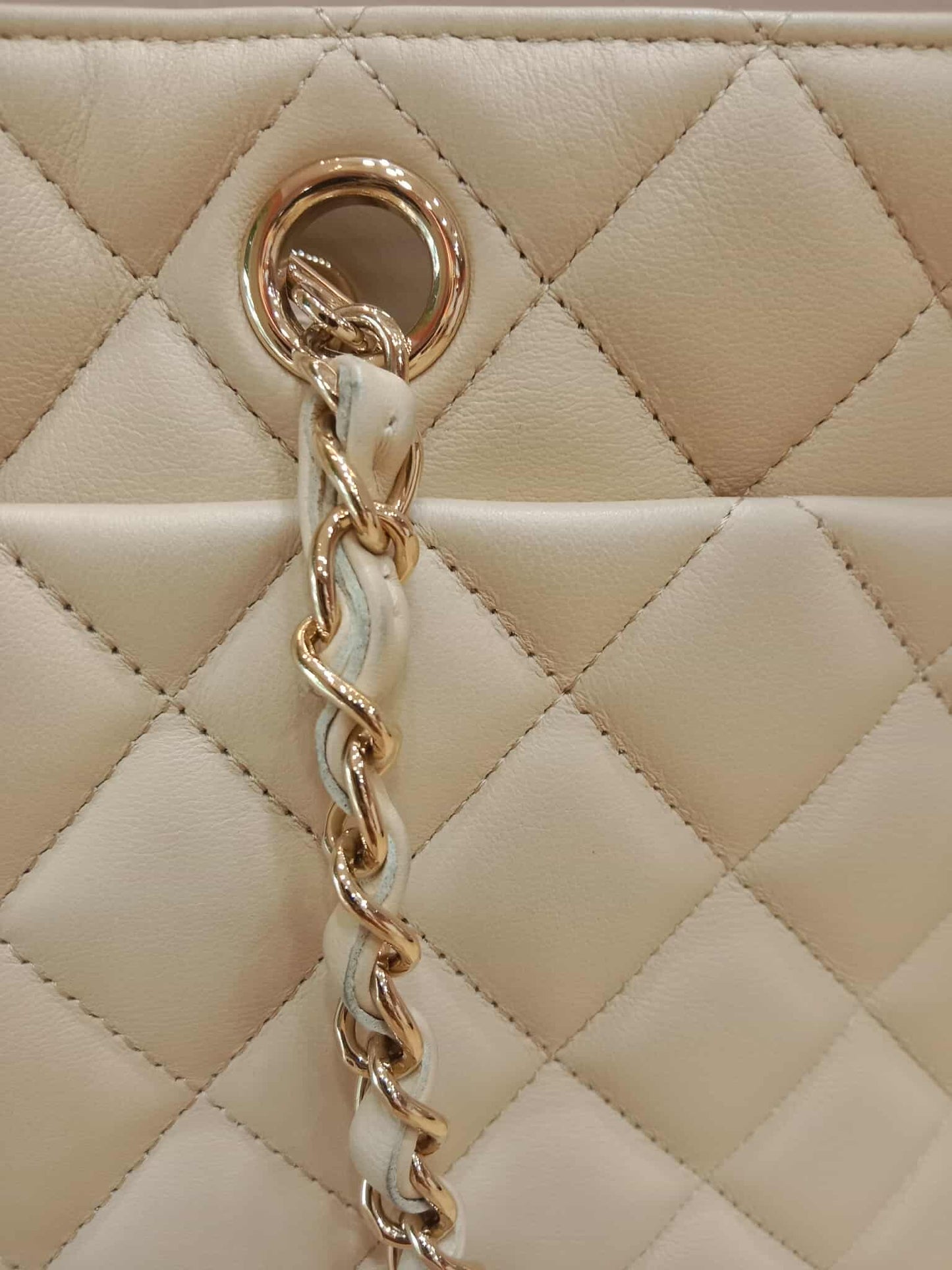 Chanel Classic CC Tote Beige Lambskin Series 21