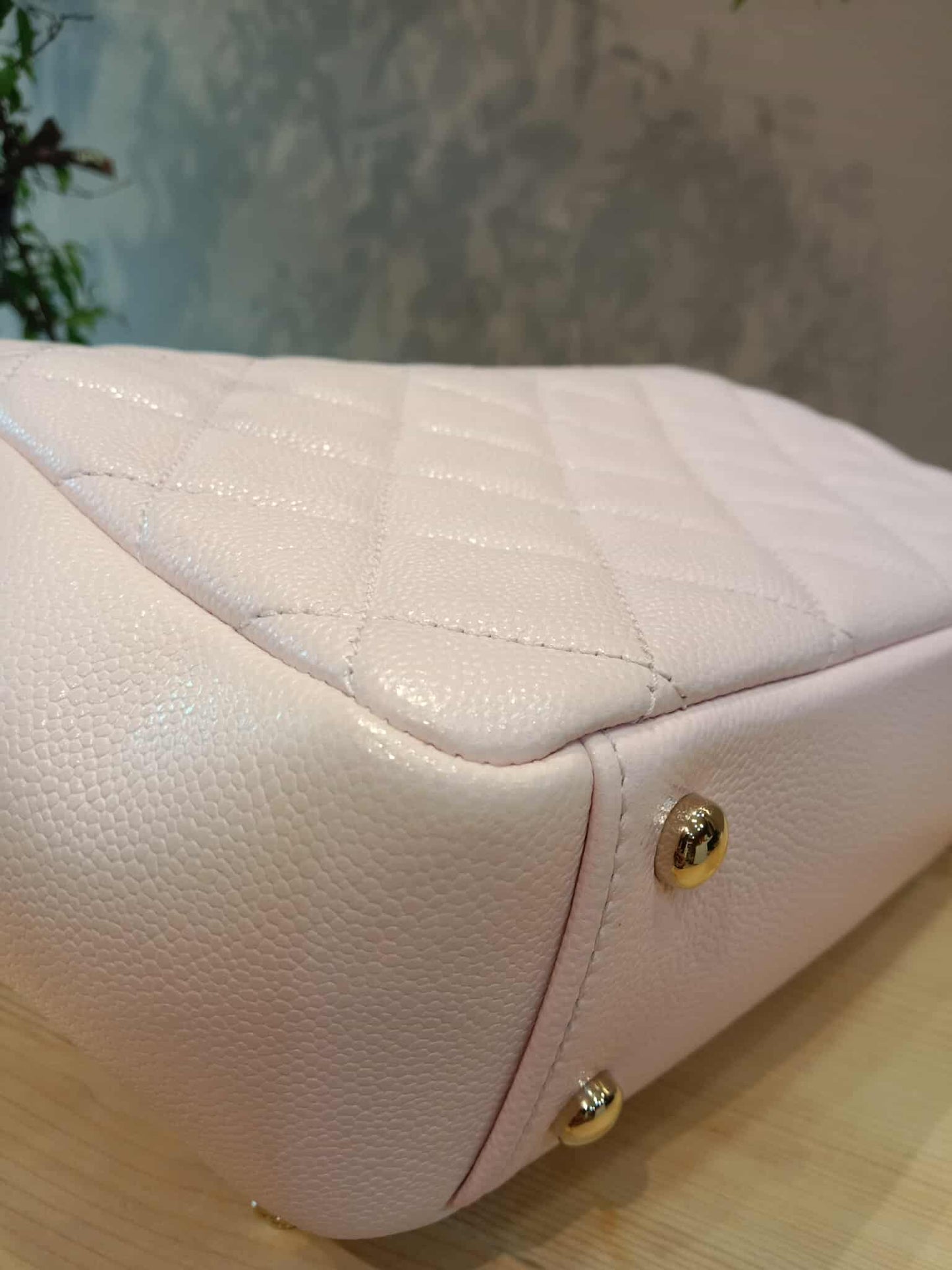 Chanel Business Affinity Light Pink Caviar Medium Microchipped
