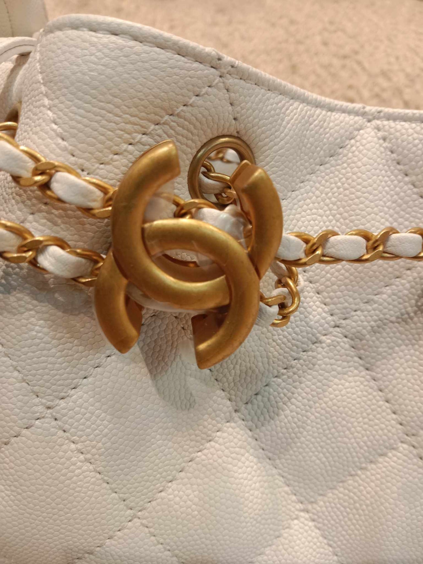 Chanel 25 Medium Hobo Bag Caviar White Microchipped Brandnew