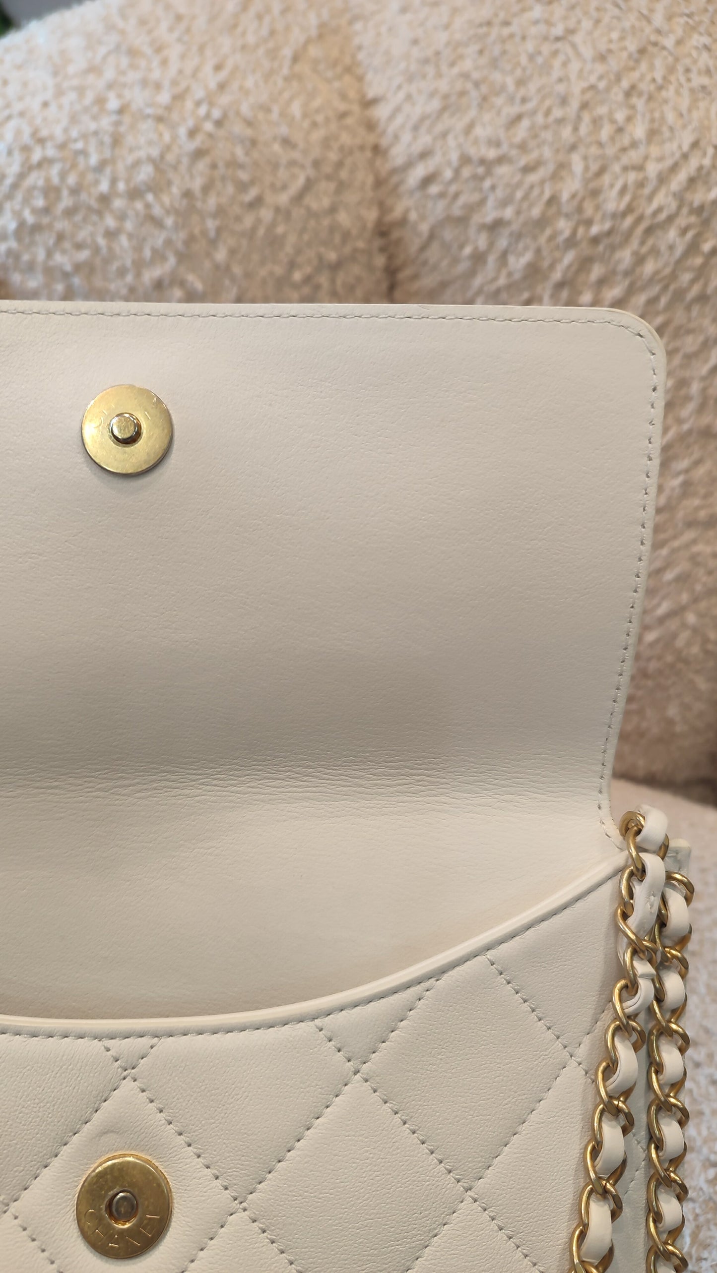 Chanel Hobo Chained Bag White Lambskin Series 31 Fullset