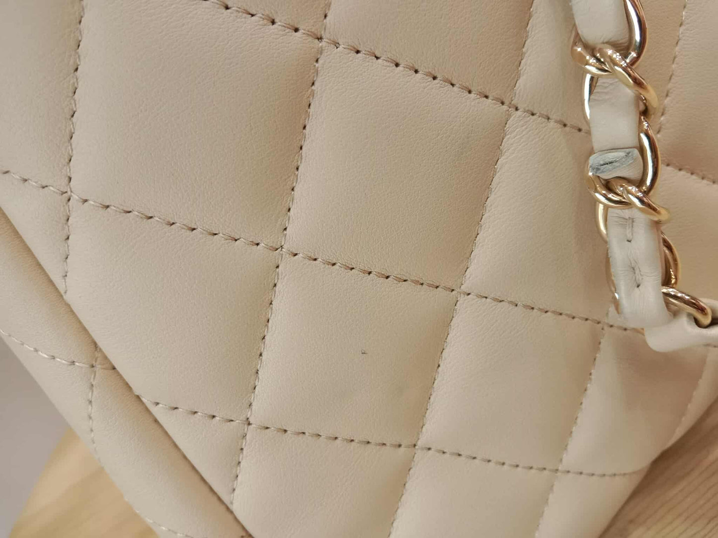 Chanel Classic CC Tote Beige Lambskin Series 21