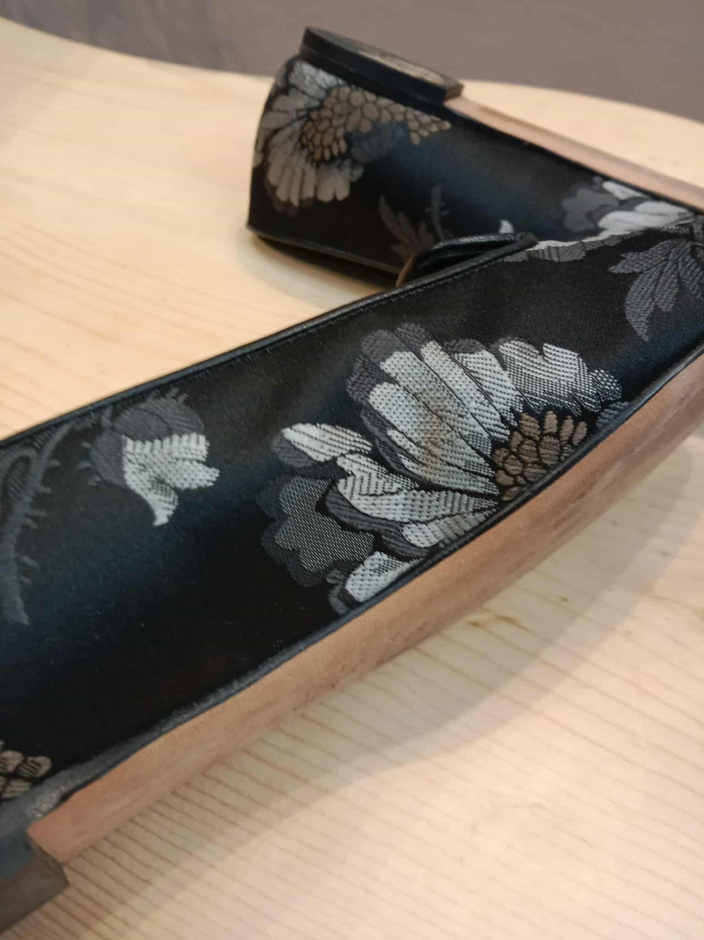 Alexander McQueen Silk Loafer Flats Black Sie 38