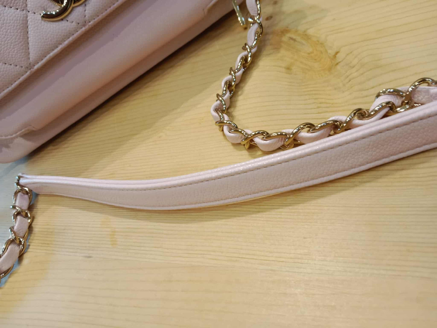 Chanel Business Affinity Light Pink Caviar Medium Microchipped