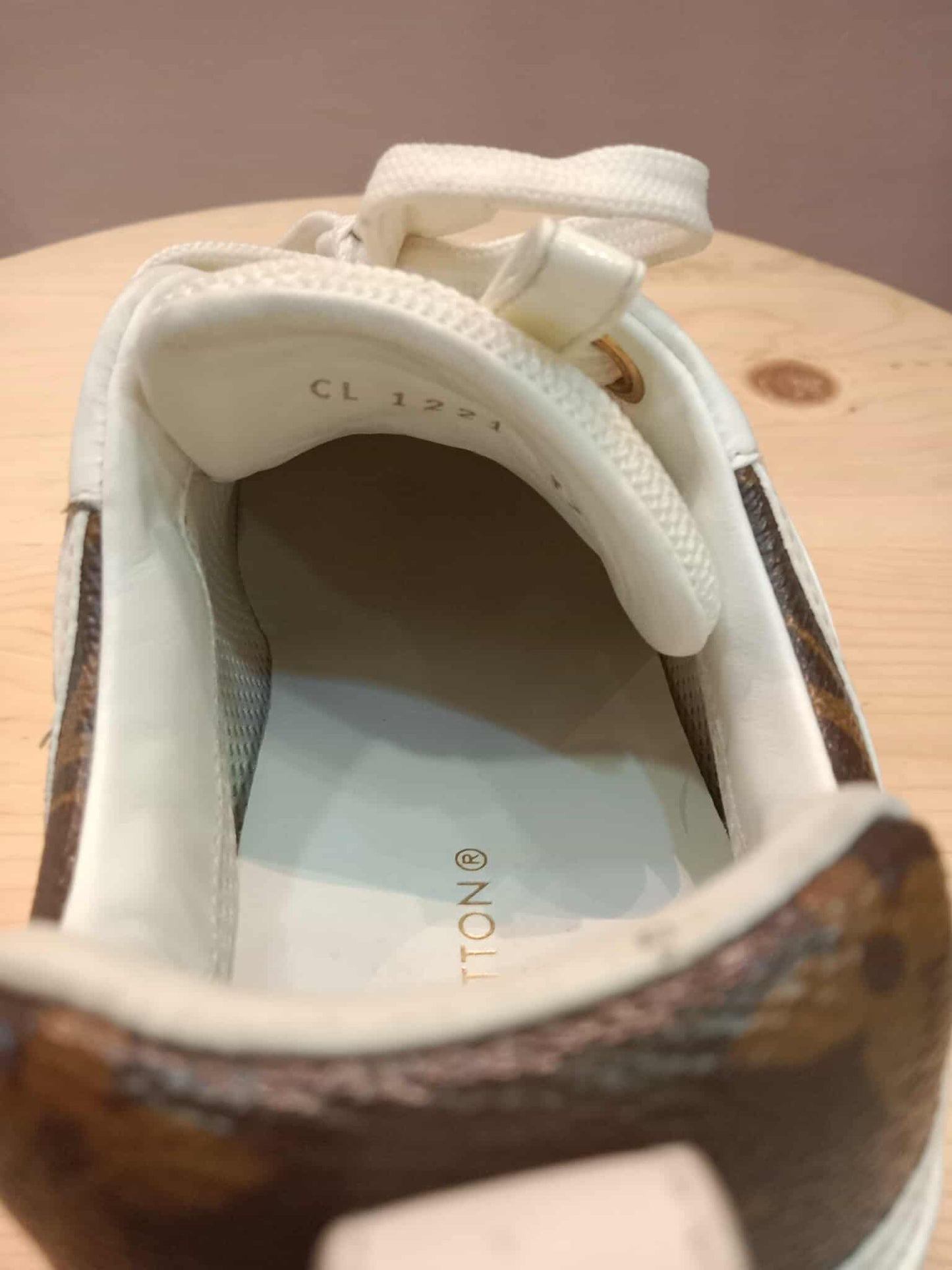 Louis Vuitton White Monogram Reverse Run Away Sneakers Size 37 (24)