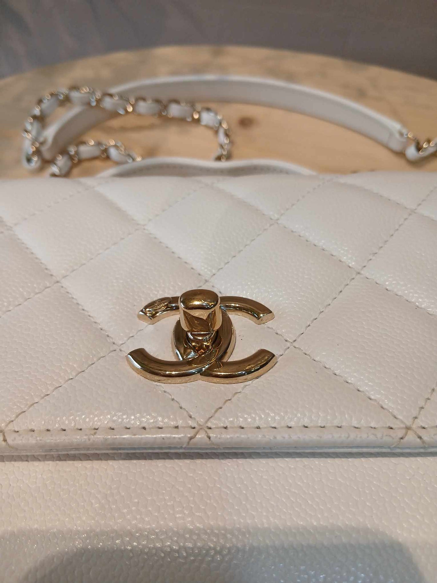 Chanel Affinity White Caviar Series 30