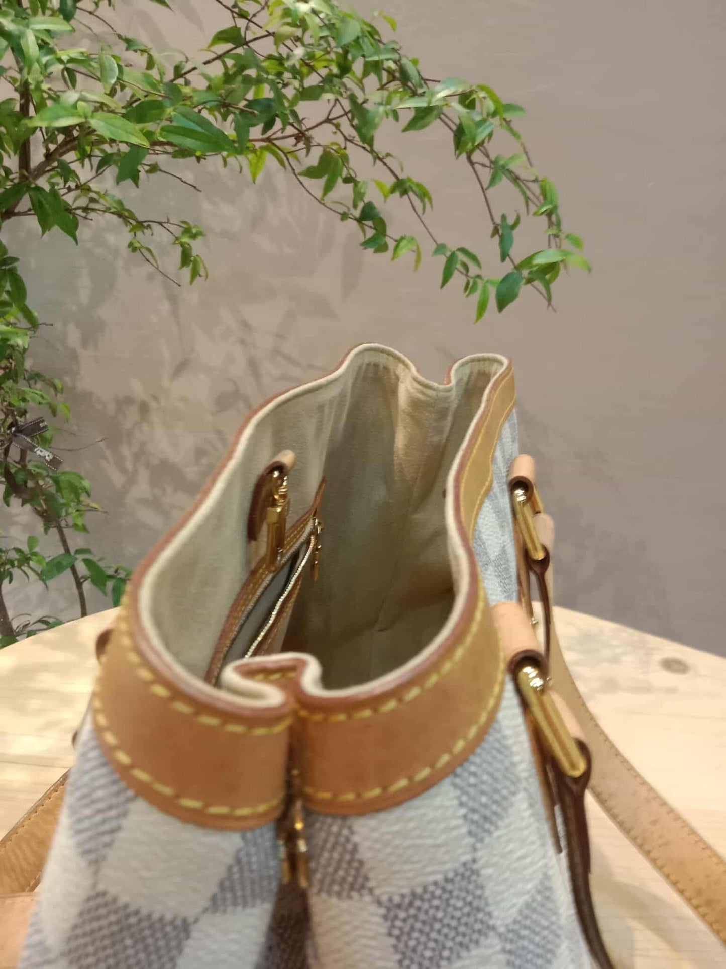 Louis Vuitton Hampstead Damier Azur PM