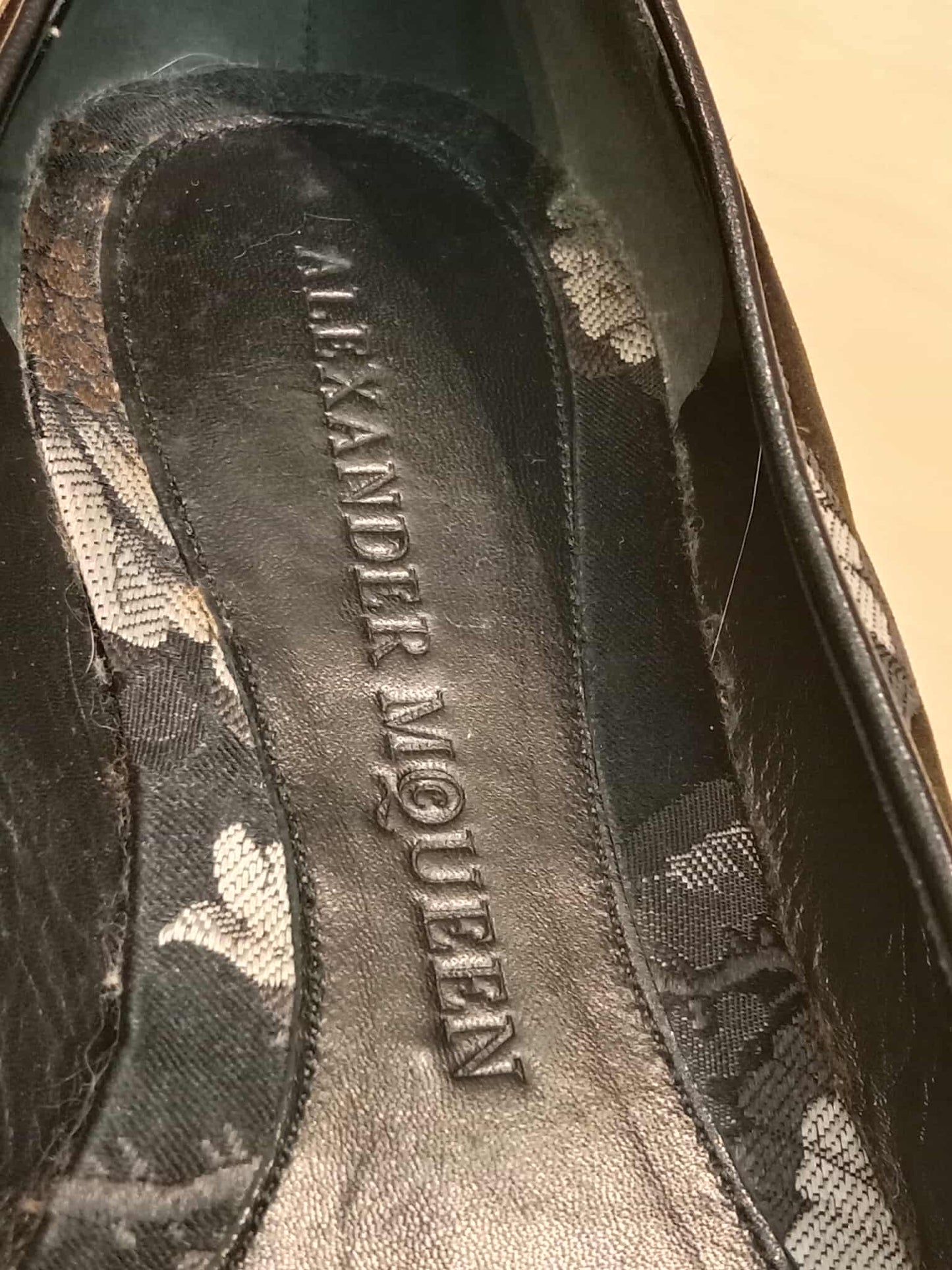 Alexander McQueen Silk Loafer Flats Black Sie 38