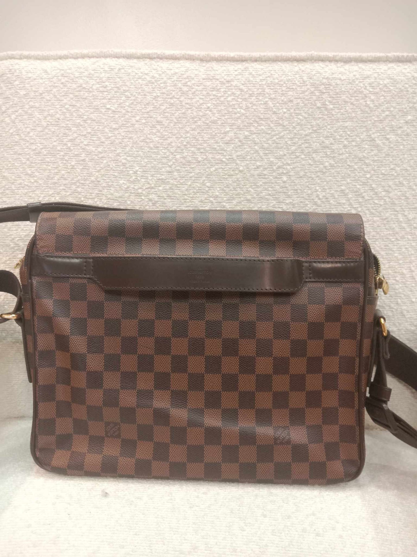 Louis Vuitton Shelton Damier Ebene MM