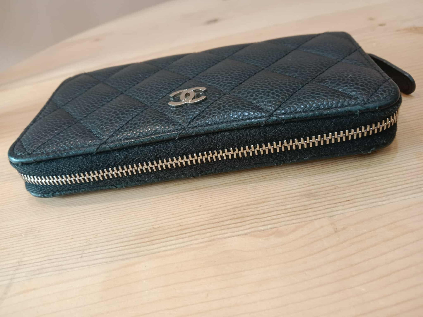 Chanel Long Zipped Wallet Caviar Black Series 19
