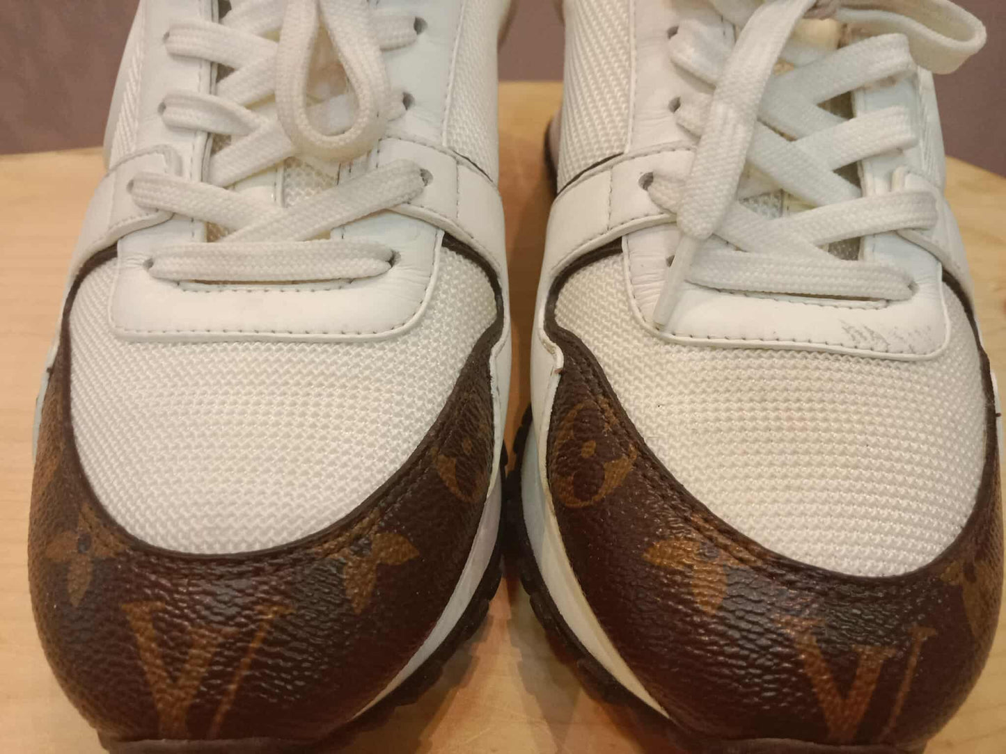 Louis Vuitton White Monogram Reverse Run Away Sneakers Size 37 (24)