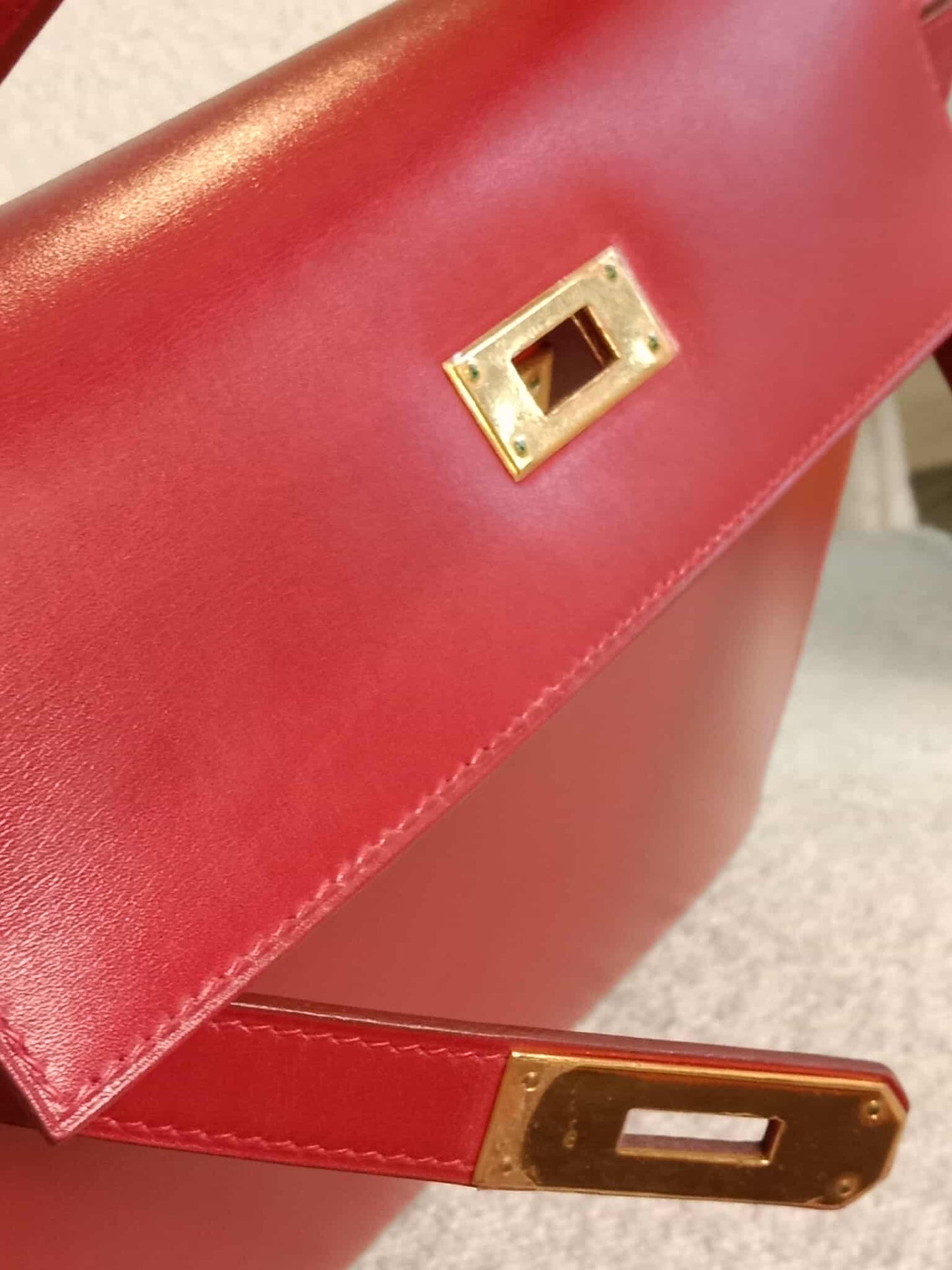 Hermes Kelly 28 Calfbox Leather Rouge VIF Stamp F Square 2002