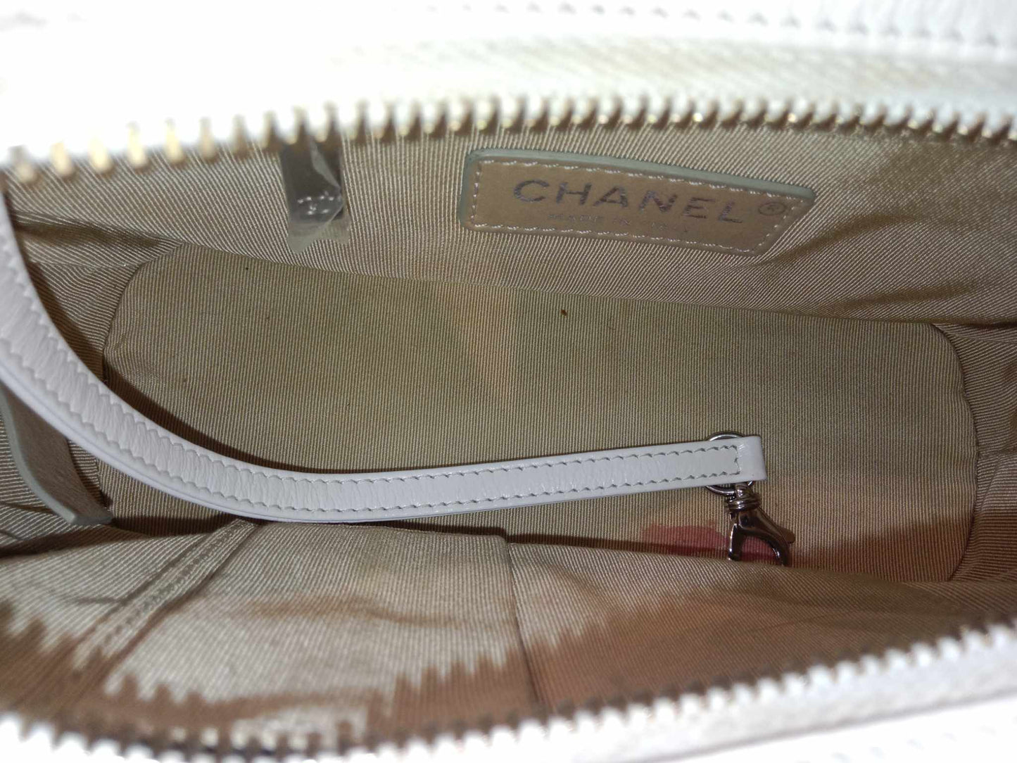 Chanel White Small Chevron Gabrielle Hobo Aged Calfskin Series 29