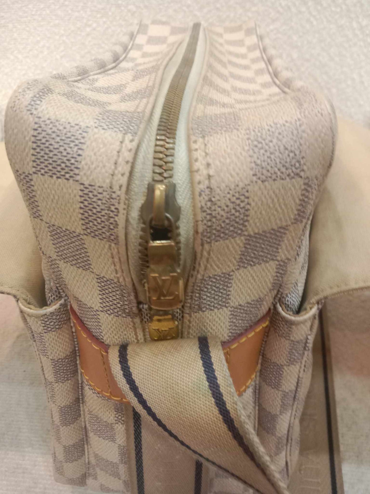 Louis Vuitton Naviglio Damier Azur MM