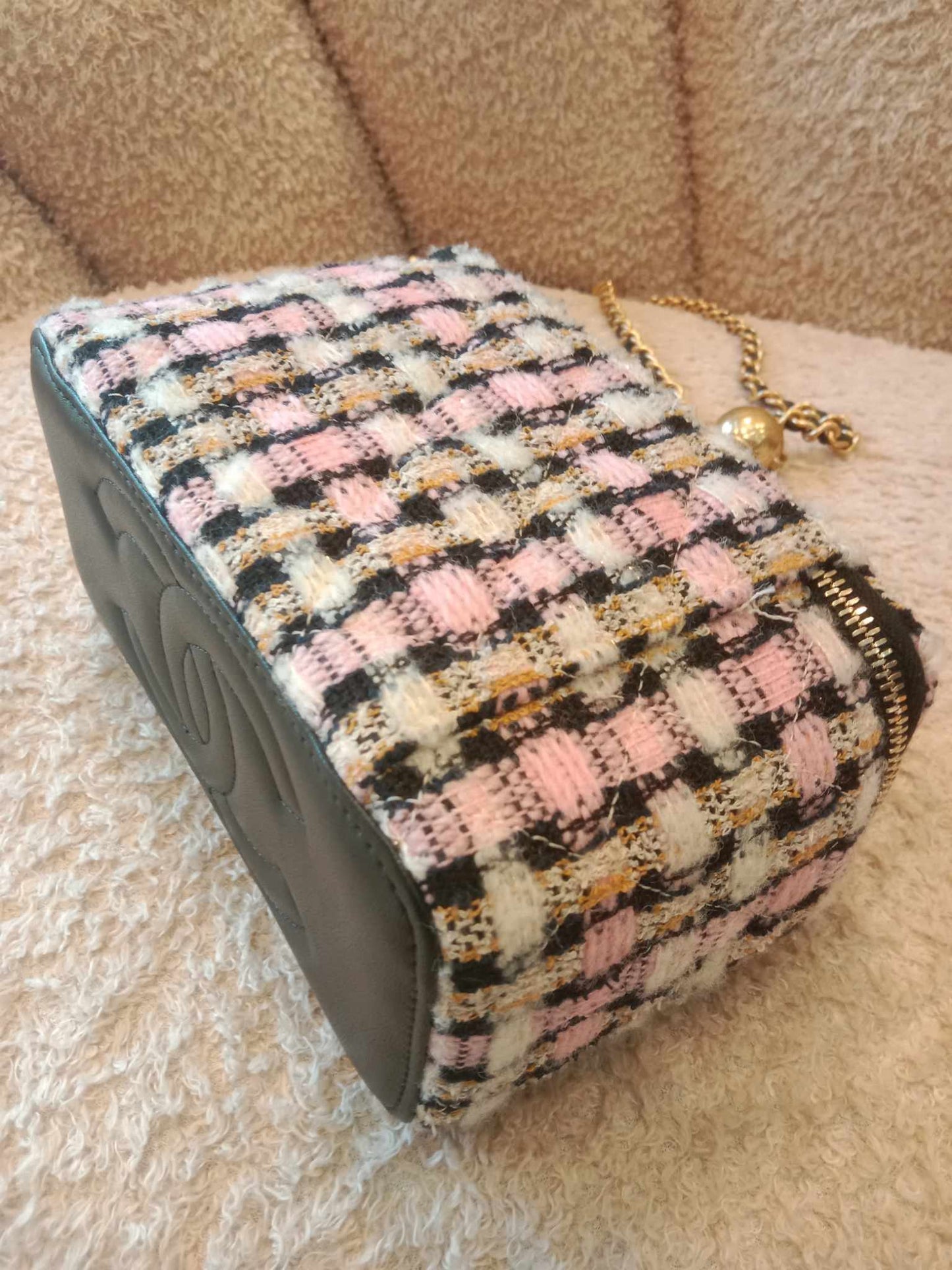 Chanel Tweed Pearlcrush Vanity Case Microchipped