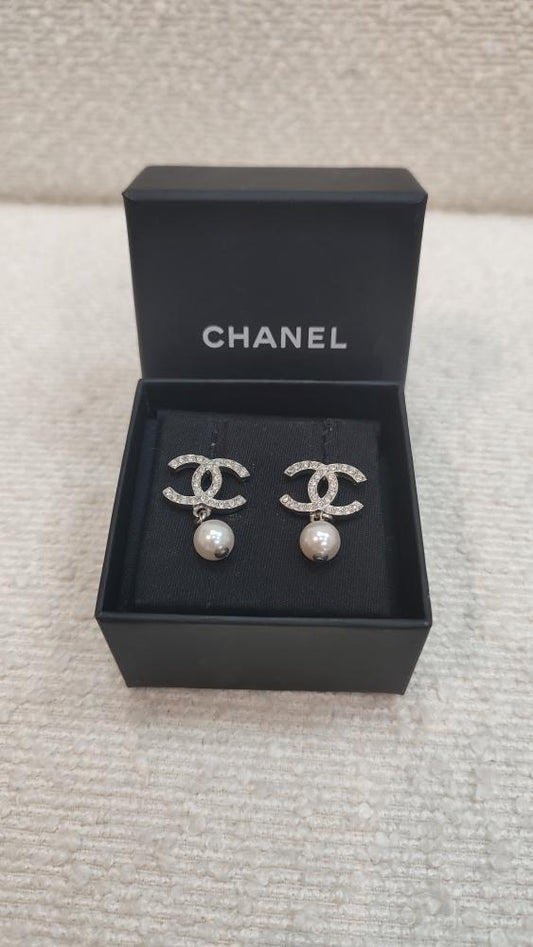 Chanel Earrings Silver w/ Pearl
