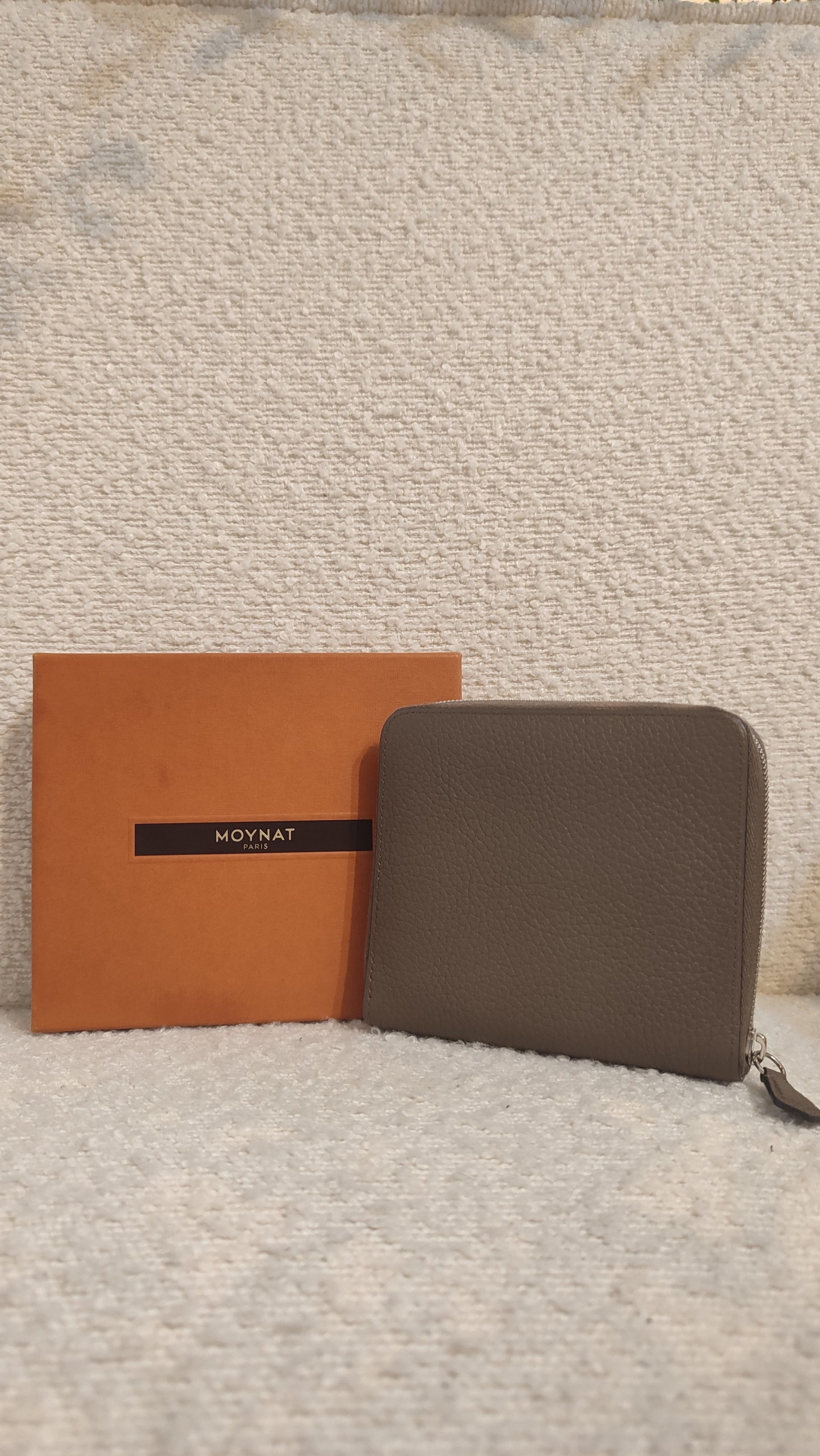 Moynat Compact Zipped Wallet Etoupe