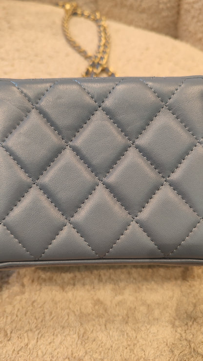 Chanel Pearlcrush Vanity Lambskin Denim Blue Microchipped