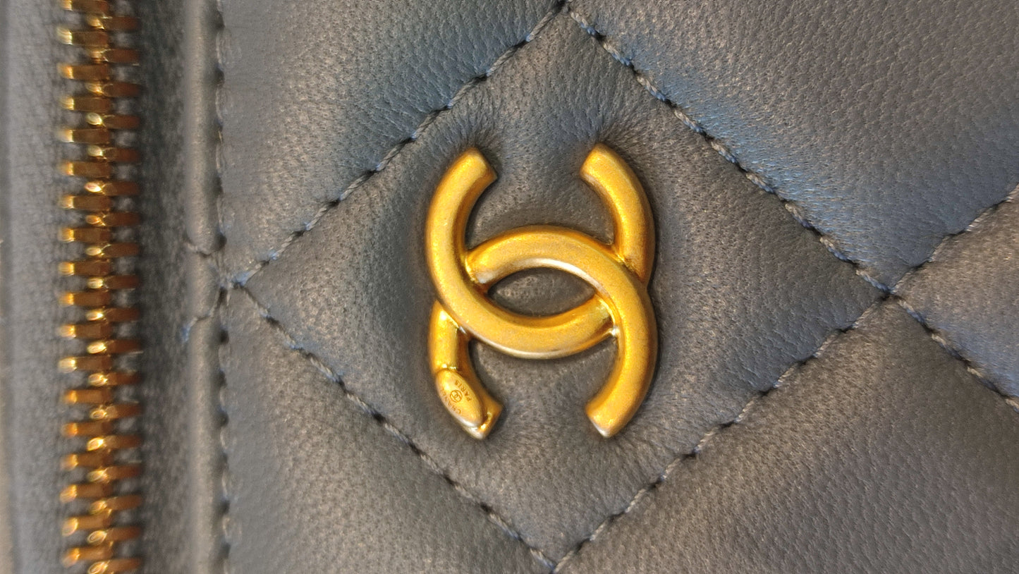 Chanel Pearlcrush Vanity Lambskin Denim Blue Microchipped