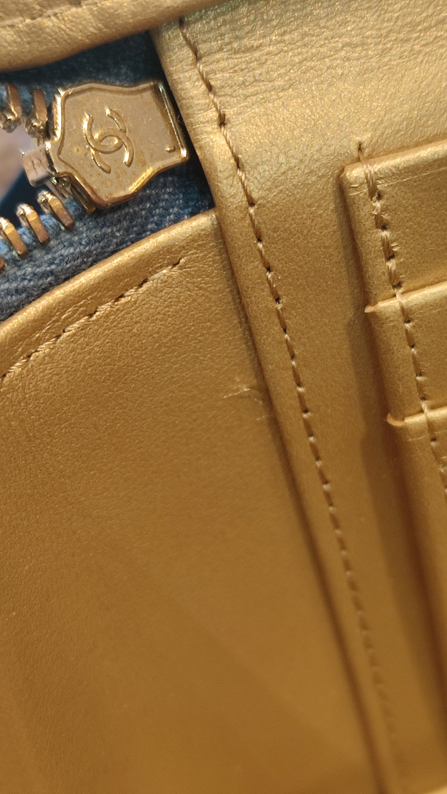 Chanel Pearlcrush Vanity Lambskin Denim Blue Microchipped