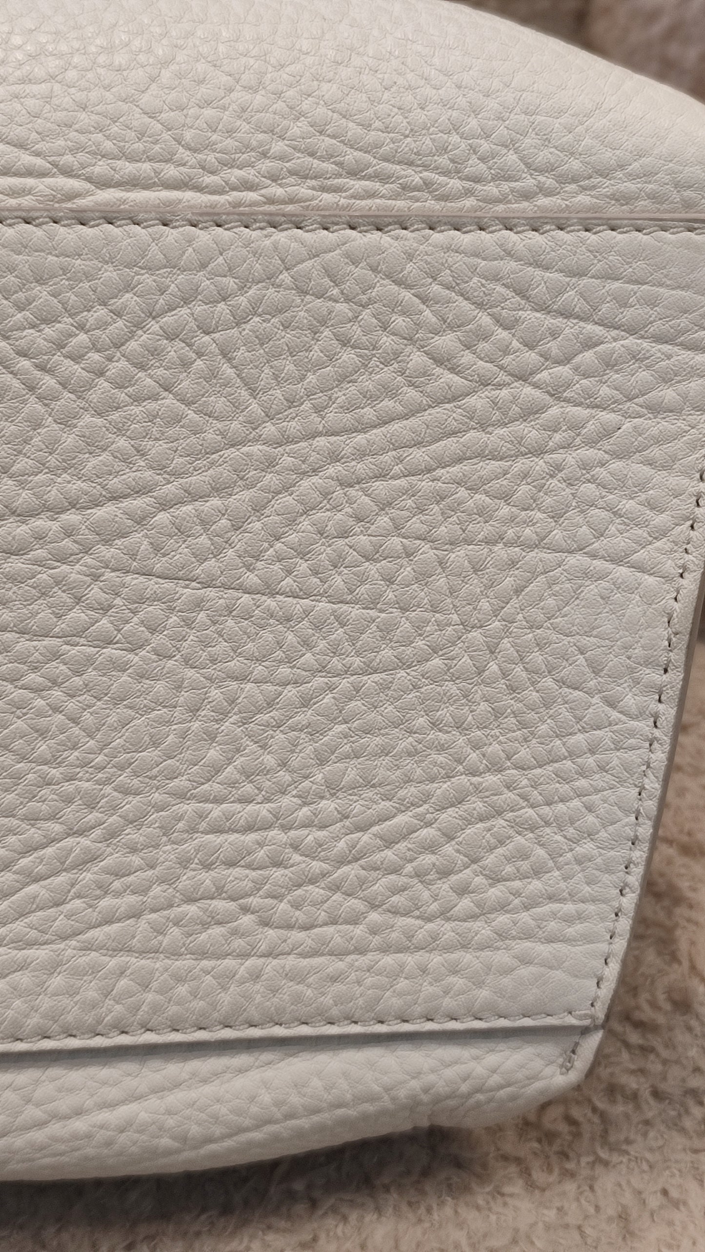 Givenchy Sway Calfskin White
