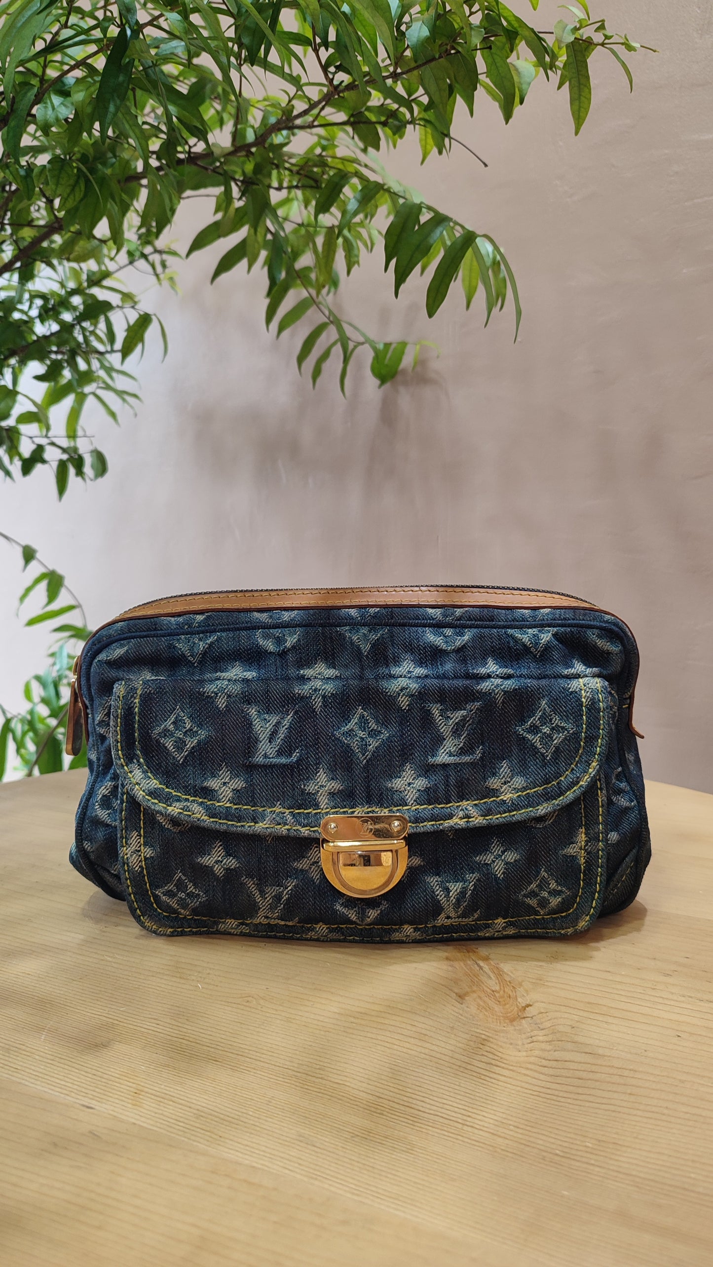 Louis Vuitton 2007 Monogram Denim Beltbag