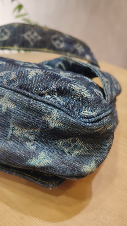 Louis Vuitton 2007 Monogram Denim Beltbag