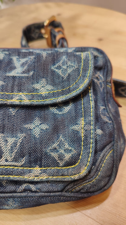 Louis Vuitton 2007 Monogram Denim Beltbag