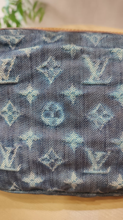 Louis Vuitton 2007 Monogram Denim Beltbag