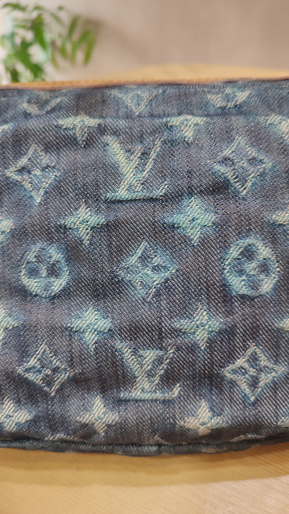 Louis Vuitton 2007 Monogram Denim Beltbag