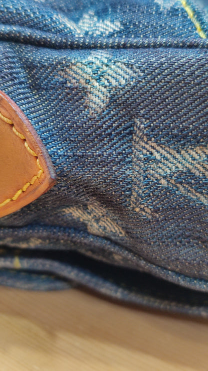 Louis Vuitton 2007 Monogram Denim Beltbag