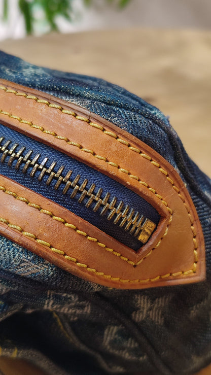 Louis Vuitton 2007 Monogram Denim Beltbag
