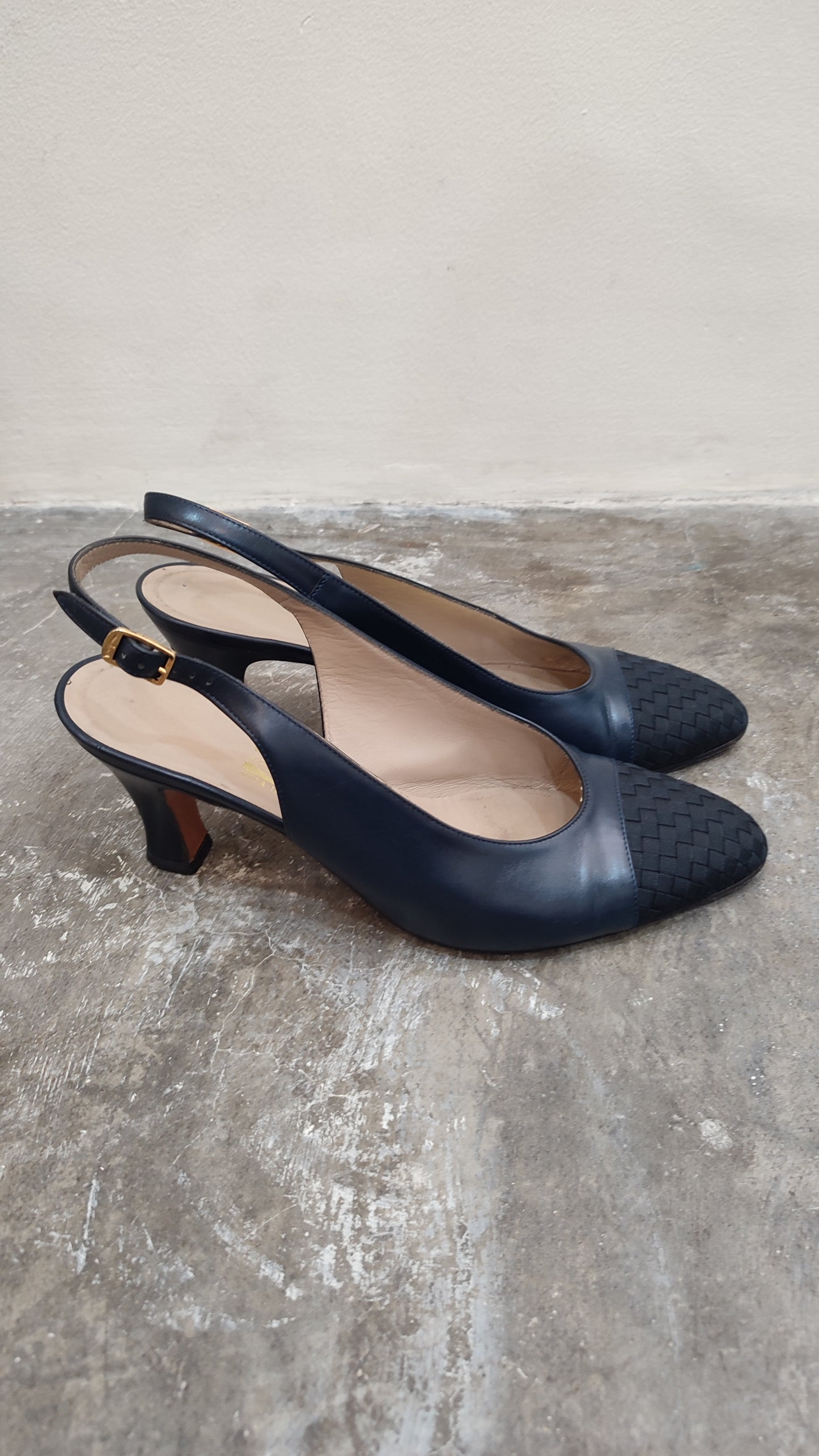 Salvatore Ferragamo Slingback Heels Black Size 7C
