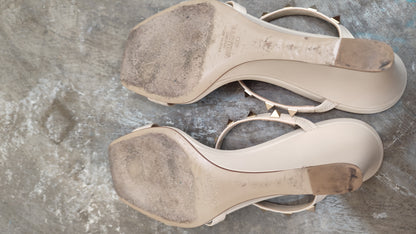 Valentino Garavani Rockstud White Sandals Size 37