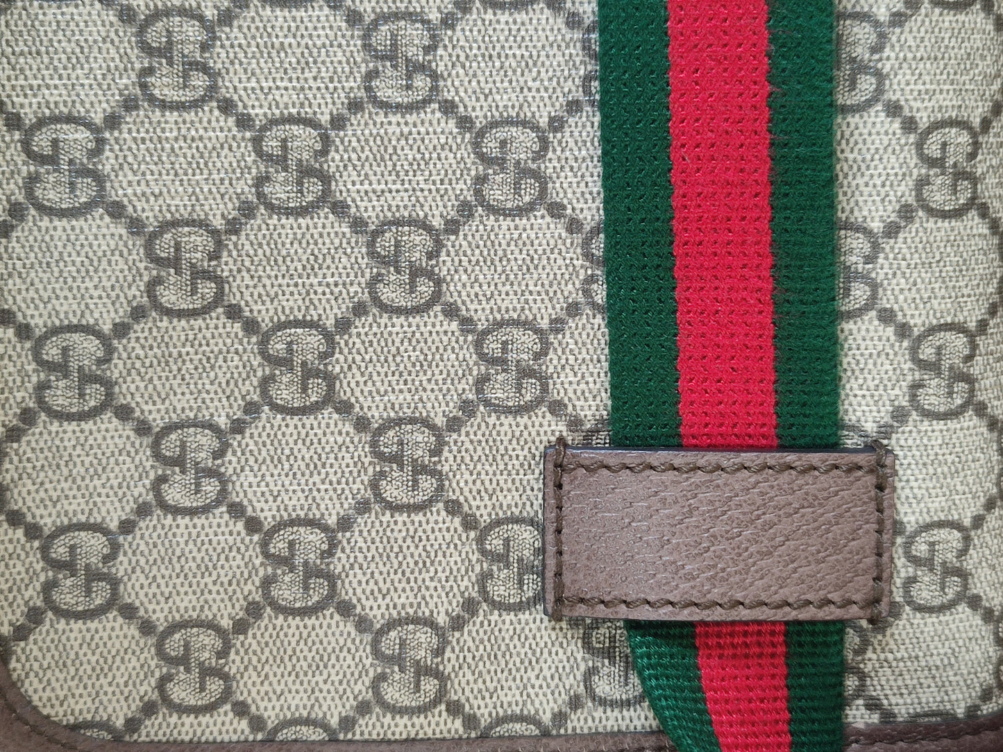 Gucci GG Supreme Monogram Neo Vintage Messenger Bag